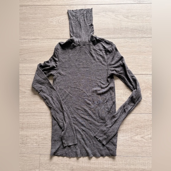 COS Sweaters - COS 100% Wool Turtleneck Sweater Women’s Grey Minimalist Lightweight Knit